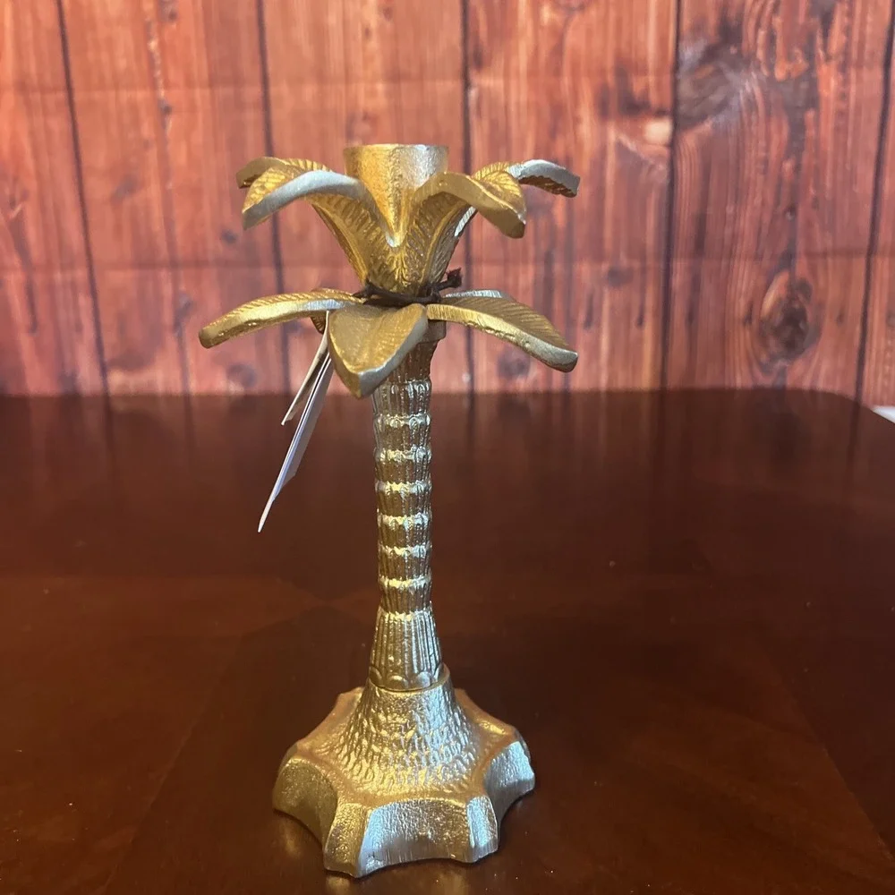 Palm Tree Candlestick aluminum with a shining gold finish‎ 8.75